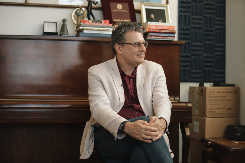 ENTREVISTA COM EMANUELLE BALDINI NA SALA SÃO PAULO