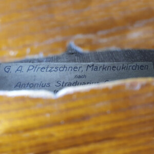Violino G A Pfretzschner Stradivari 1716