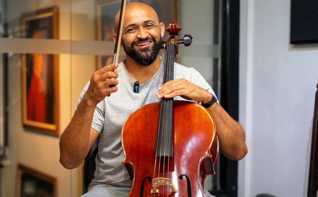 Curso de Violoncelo Gratuito Com Jeff Moura